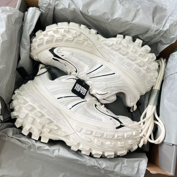 Balenciaga Bouncer White and Black