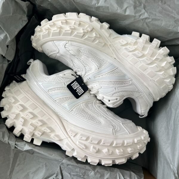 Balenciaga Bouncer White