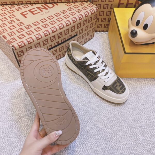 Fendi FD match White Dark Brown
