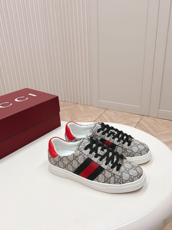 Gucci Sneaker Old Logo
