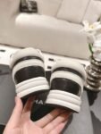 Chanel 22ss Sneakers Black and White