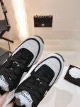 Chanel 22ss Sneakers Black and White