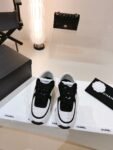 Chanel 22ss Sneakers Black and White