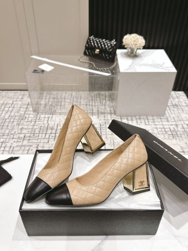 Chanel 24ss  Leather Cream