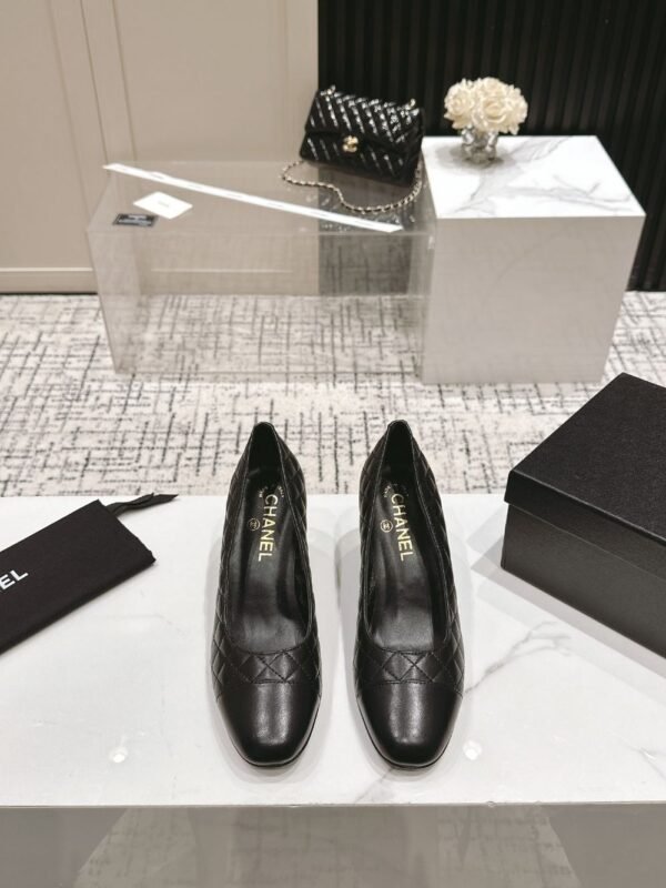 Chanel 24ss  Leather Black