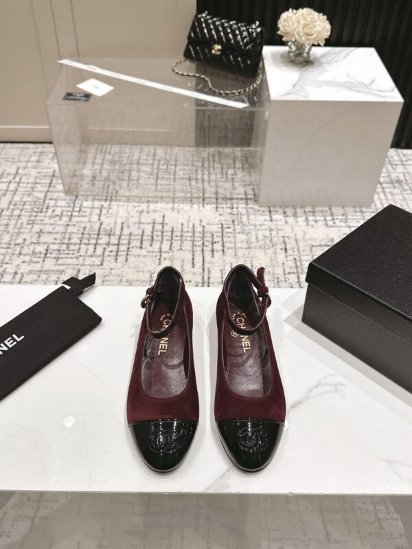 Chanel 24ss Wine Red Black