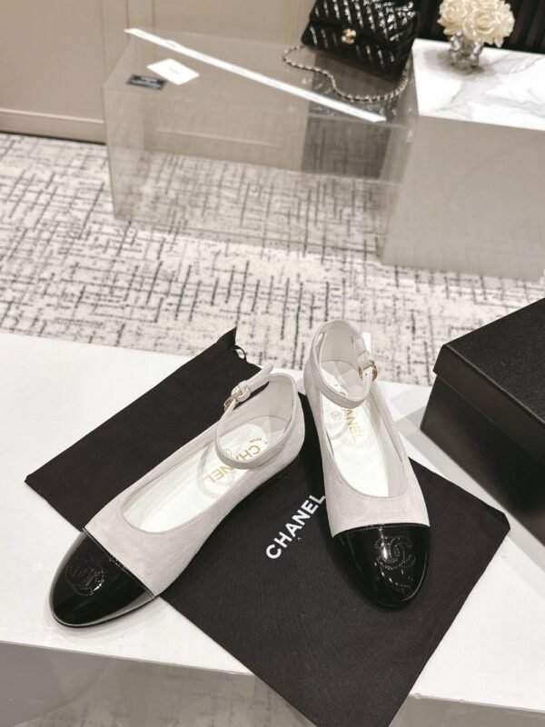 Chanel 24ss Grey Black