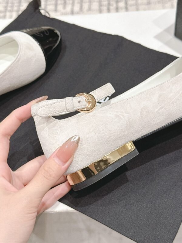 Chanel 24ss Grey Black