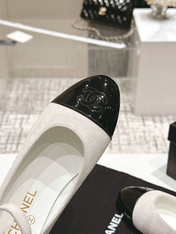 Chanel 24ss Grey Black