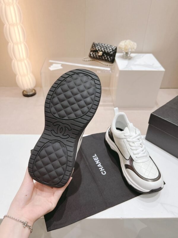 Chanel 24ss Sneaker women White Black