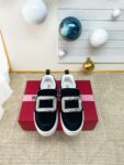 Rogor Vivi  Square Buckle Black