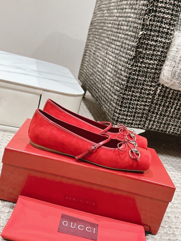 Gucci Sabato 24ss Red