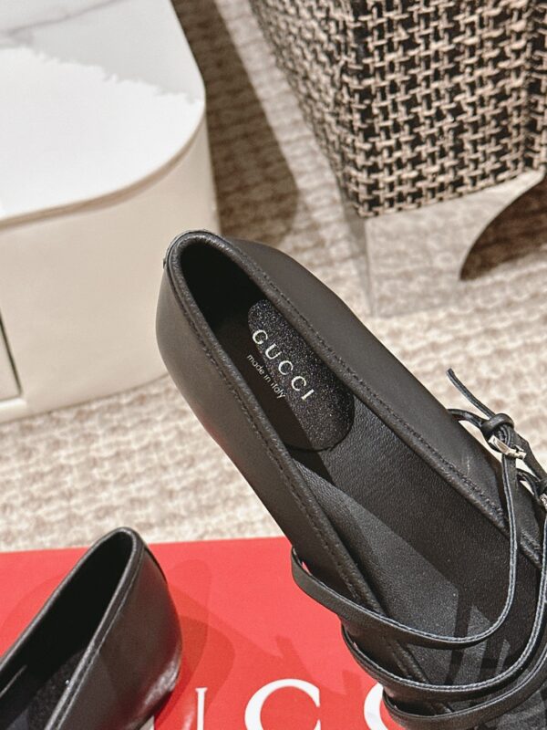 Gucci Sabato Leather Black