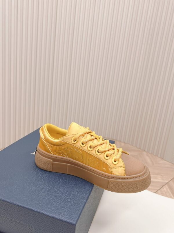 Dior B33  Yellow Brown