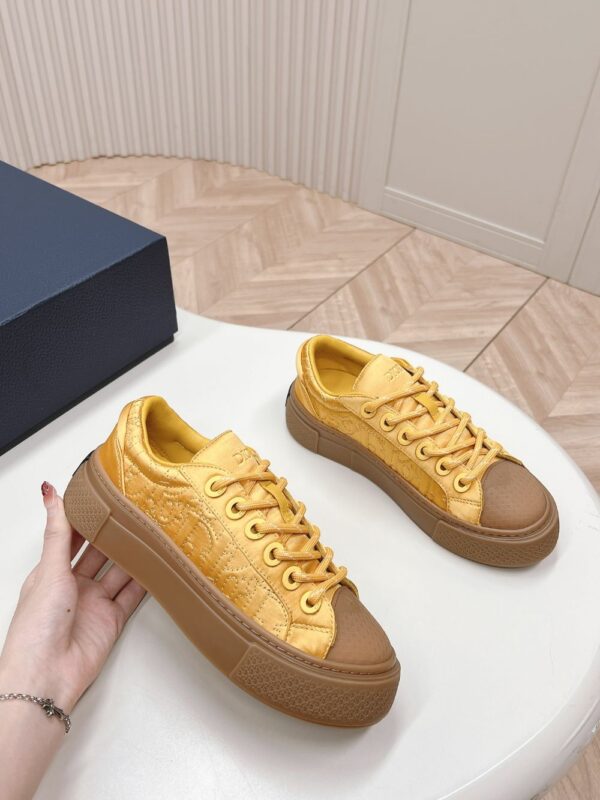 Dior B33  Yellow Brown