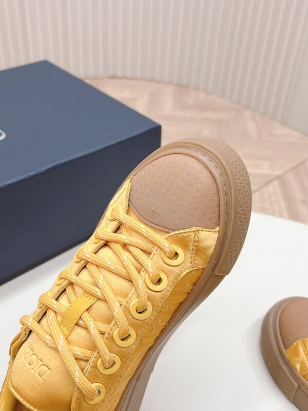 Dior B33  Yellow Brown