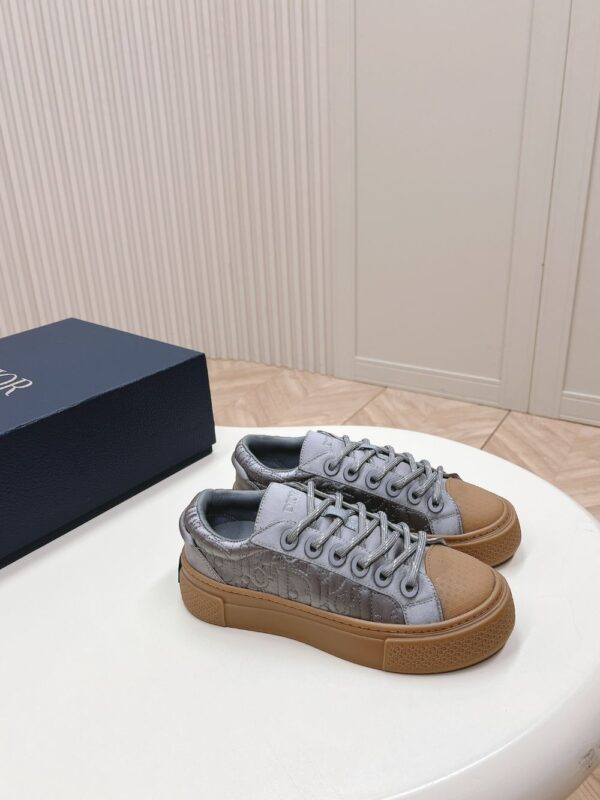 Dior B33  Grey Brown