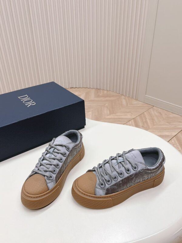 Dior B33  Grey Brown