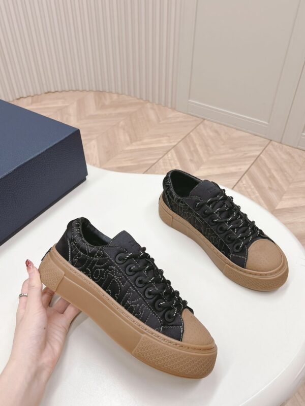 Dior B33  Black Brown