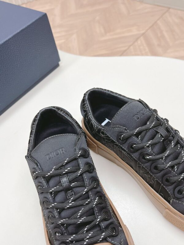 Dior B33  Black Brown