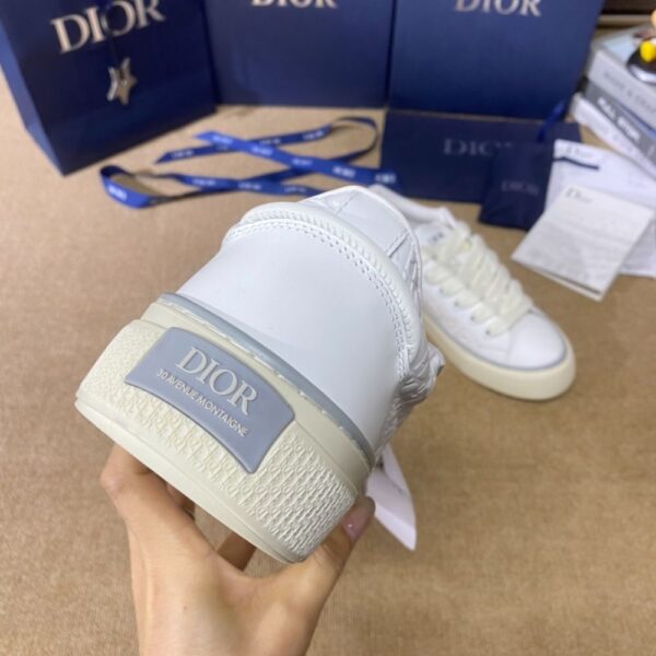 Dior B33  White Cream