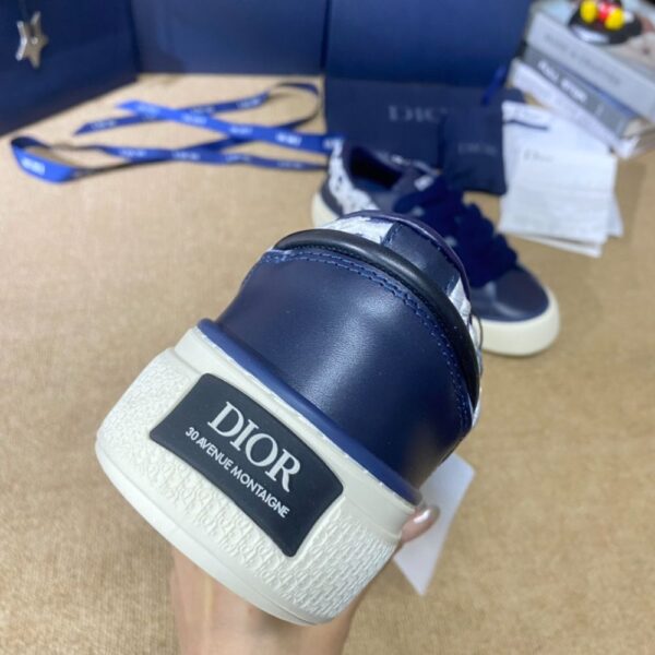 Dior B33  Deep Blue Flower
