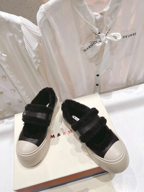 Marni  Wool Flat Shoes Black