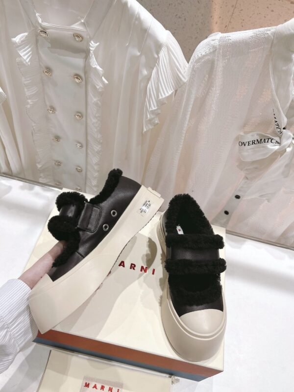 Marni  Wool Flat Shoes Black