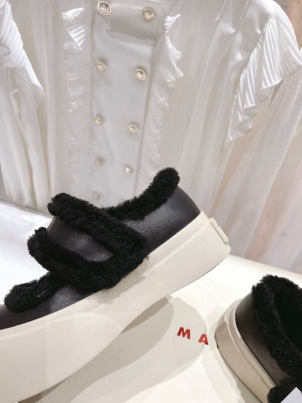 Marni  Wool Flat Shoes Black