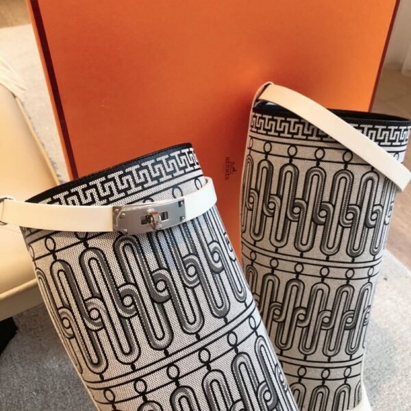 Hermes Kelly 24ss White