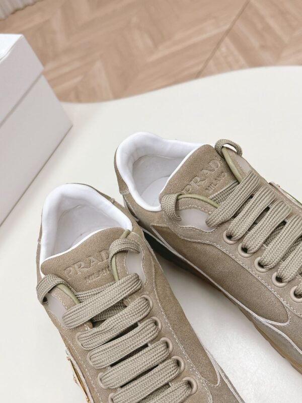 Prada GAT 24ss  Khaki Grey