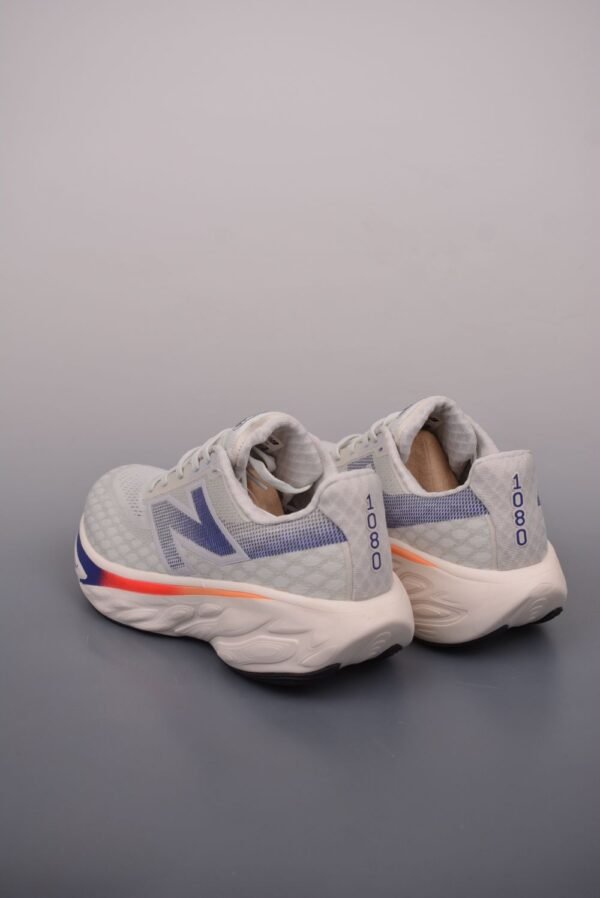New Balance Fresh Foam Evoz v2 White Blue Red