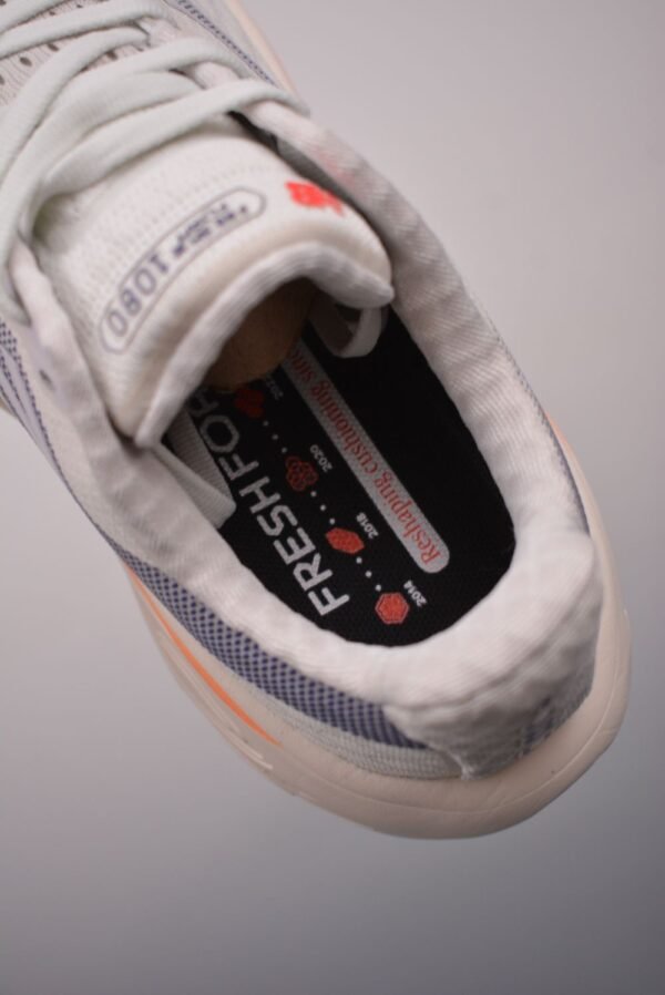 New Balance Fresh Foam Evoz v2 White Blue Red