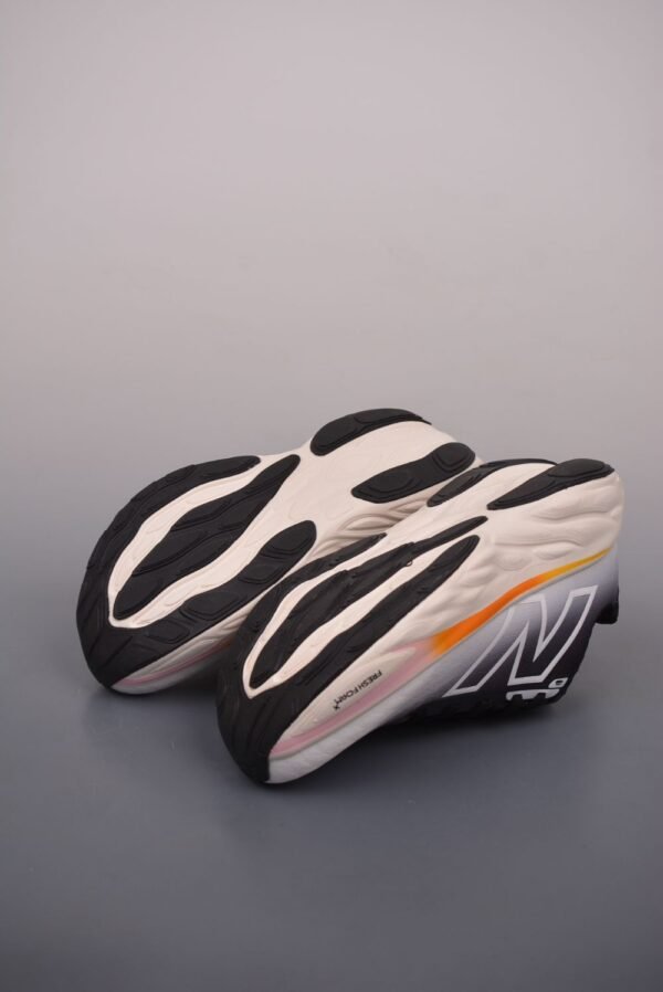 New Balance Fresh Foam Evoz v2 Black White Orange