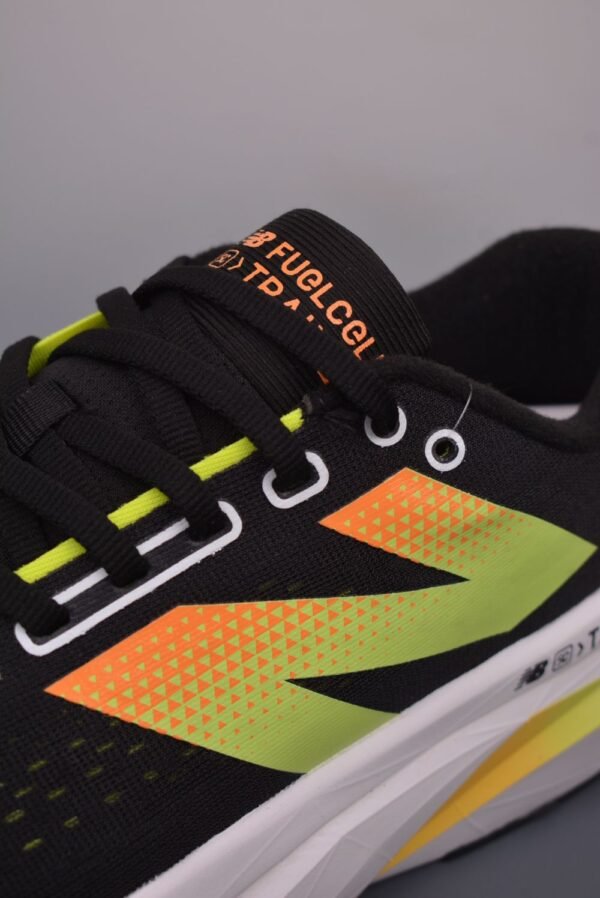 New Balance Fresh Foam Evoz v2 Black Rainbow