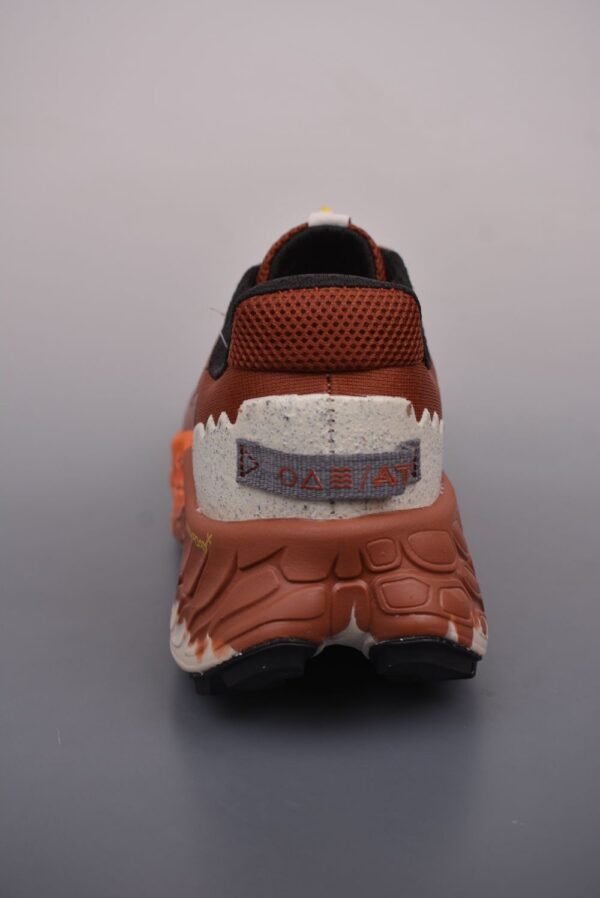 New Balance Fresh Foam X  More V3 Brown Orange