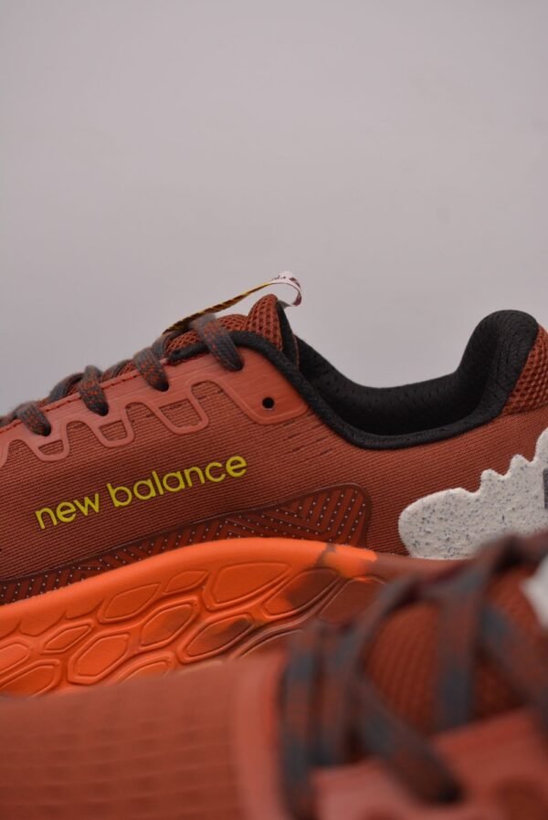 New Balance Fresh Foam X  More V3 Brown Orange