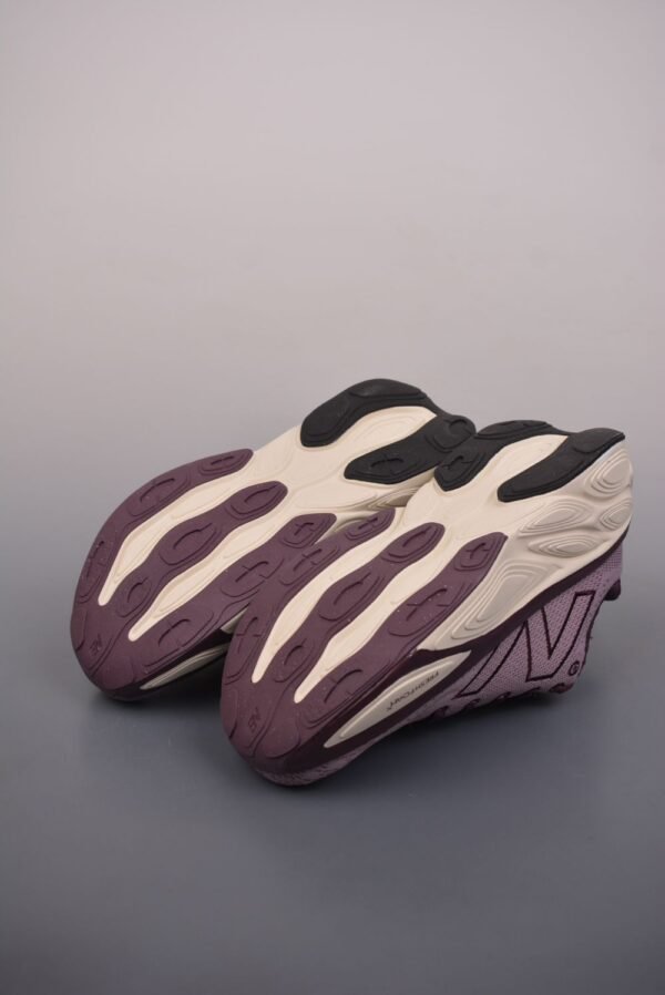 New Balance Fresh Foam Purple Cream