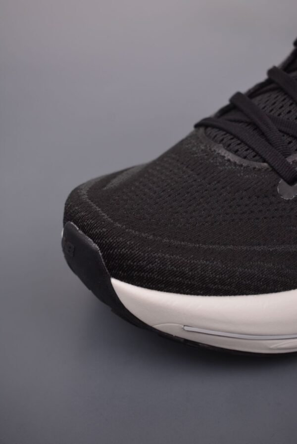 New Balance Fresh Foam x Vongo v6 Black White