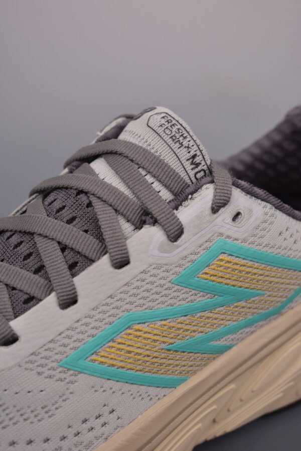 New Balance Fresh Foam Grey Cream