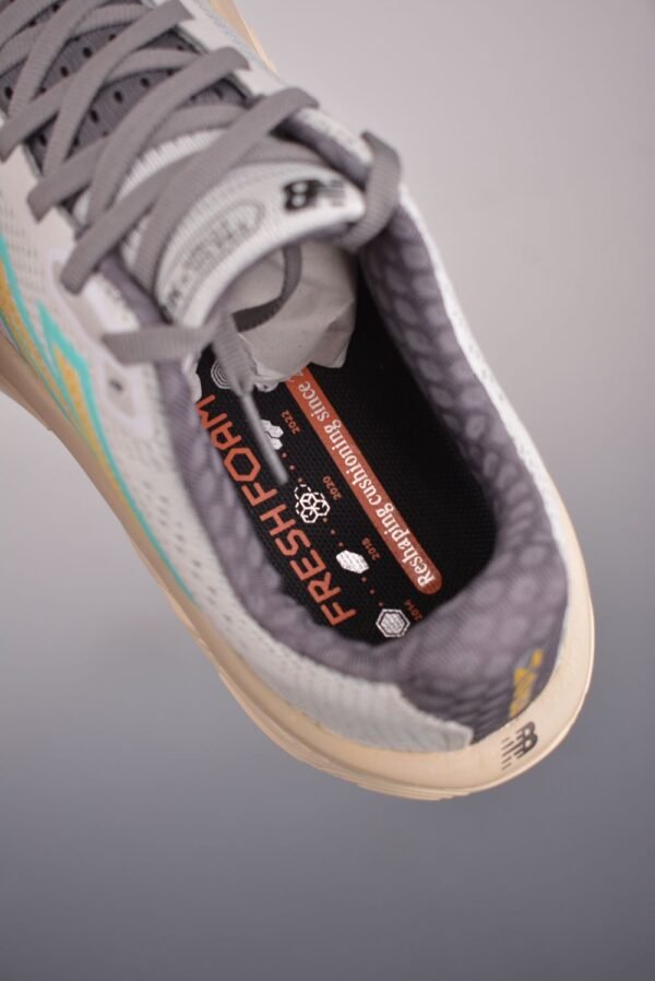 New Balance Fresh Foam Grey Cream