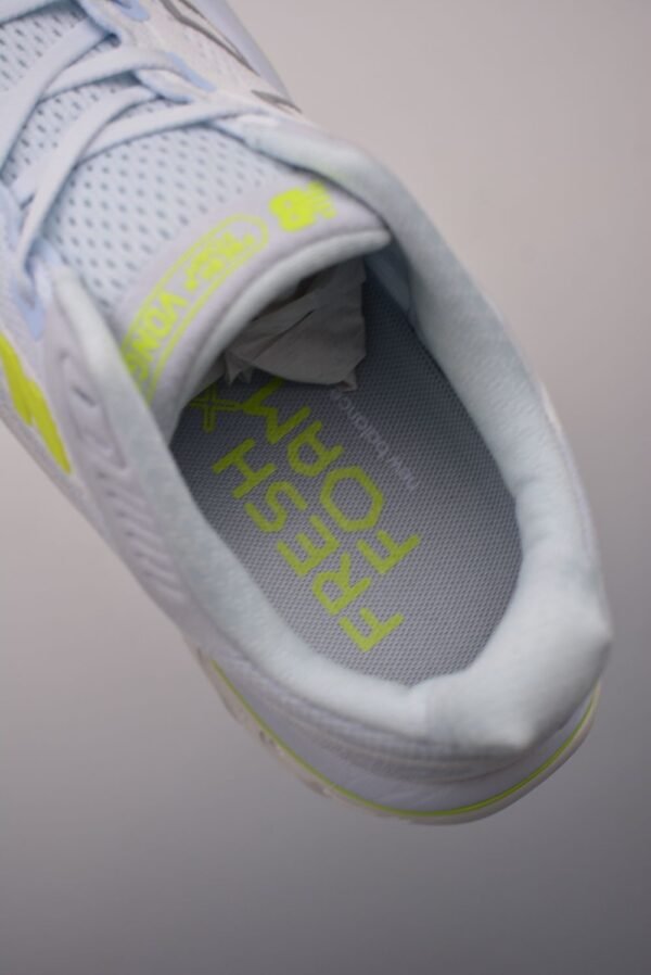 New Balance Fresh Foamx Vongo v6 Light Blue Yellow