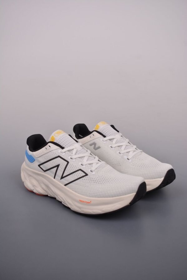 New Balance Fresh Foam Evoz v2 White