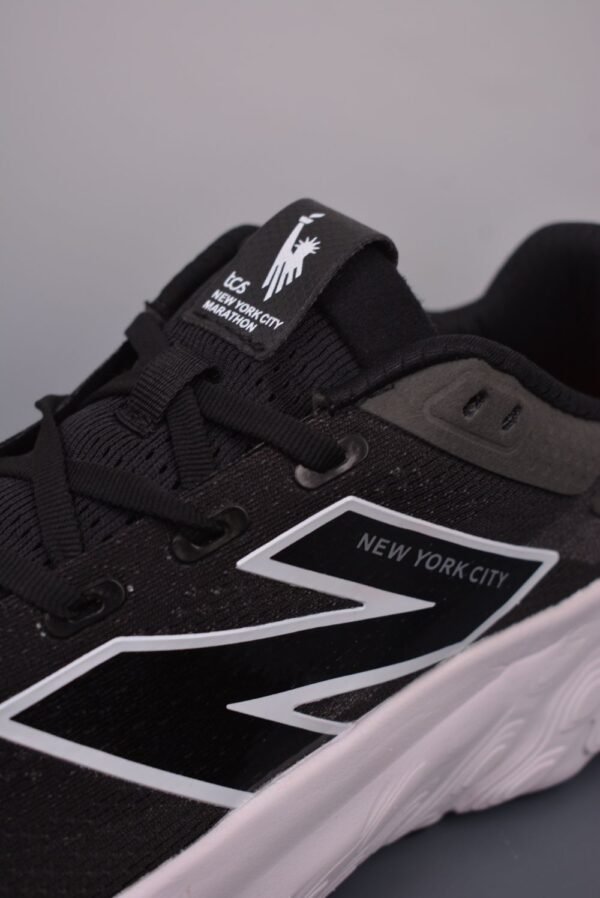 New Balance Fresh Foam Evoz v2 Black White