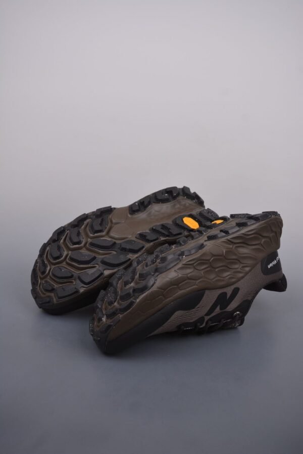 New Balance Fresh Foam Evoz v2 X  More V3 TDS Black Brown