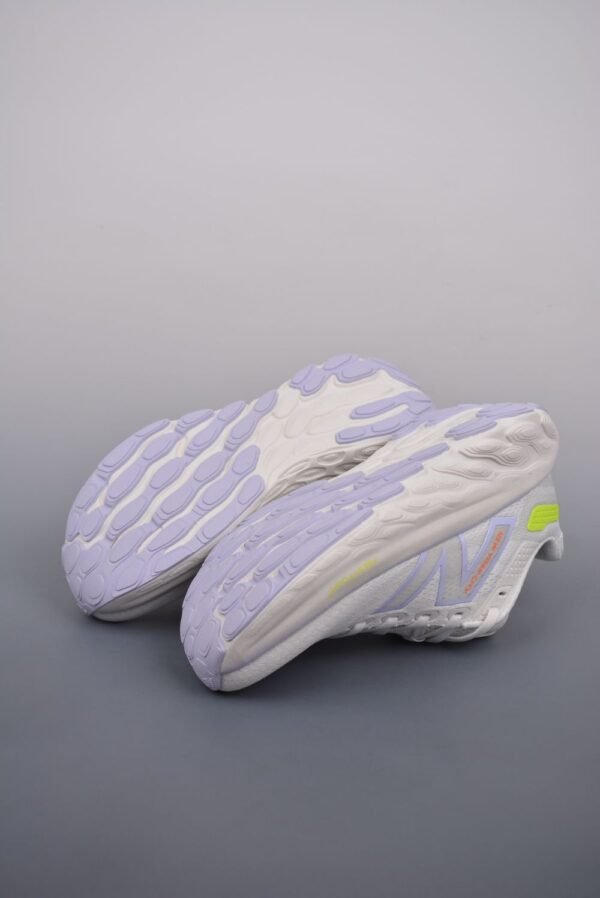 New Balance Fresh Foam Evoz v2 White