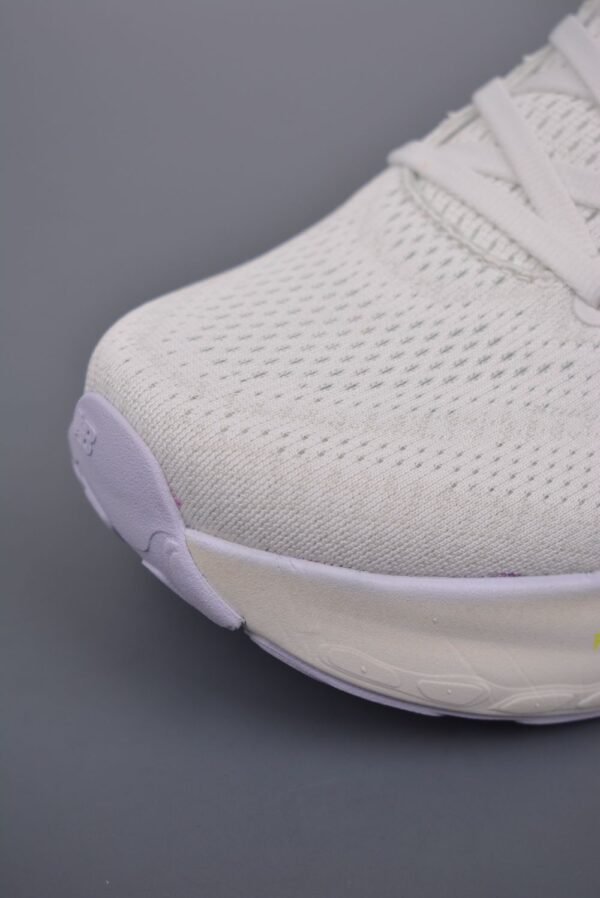 New Balance Fresh Foam Evoz v2 White