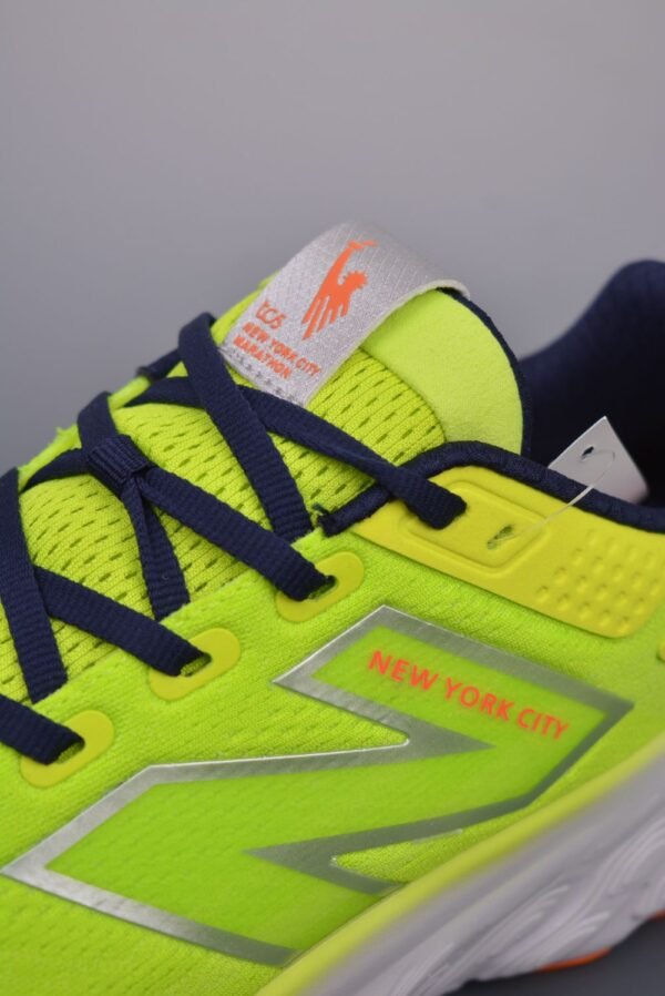 New Balance Fresh Foam Evoz v2 Yellow White