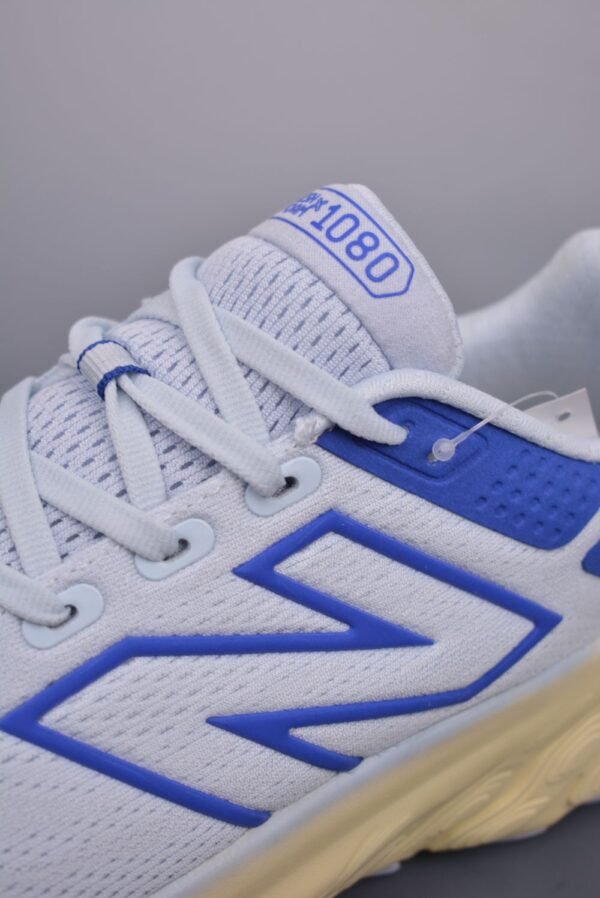 New Balance Fresh Foam Evoz v2 Blue Cream