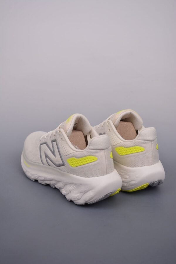 New Balance Fresh Foam Evoz v2 White Yellow